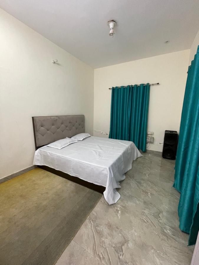Anantam Aravali Villa Gurgaon Eksteriør billede