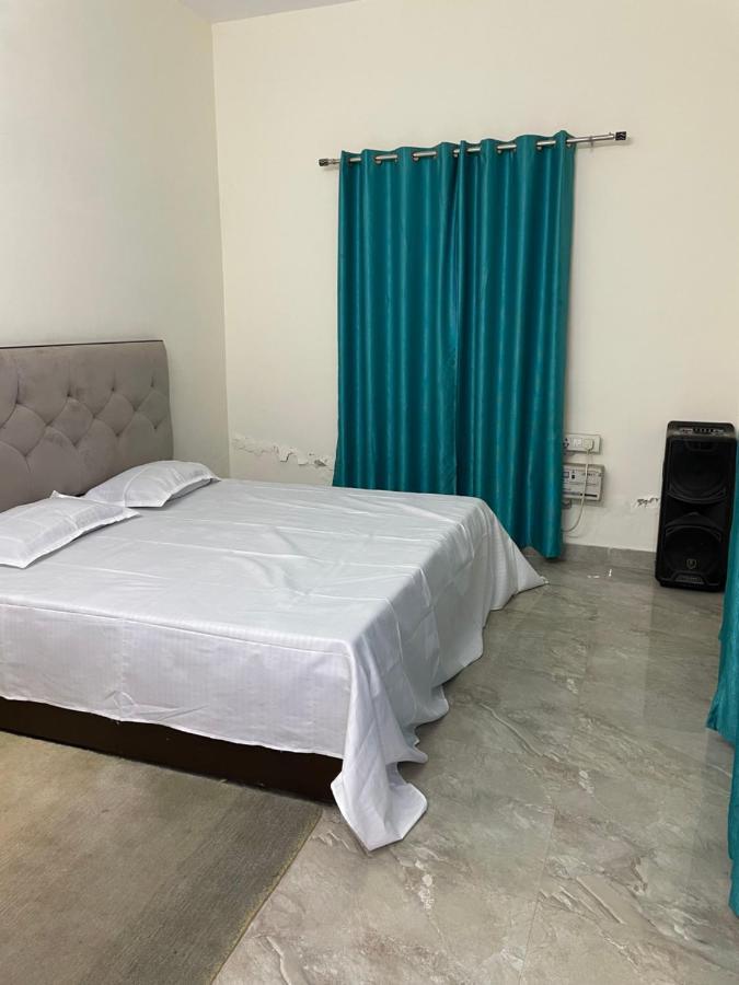 Anantam Aravali Villa Gurgaon Eksteriør billede