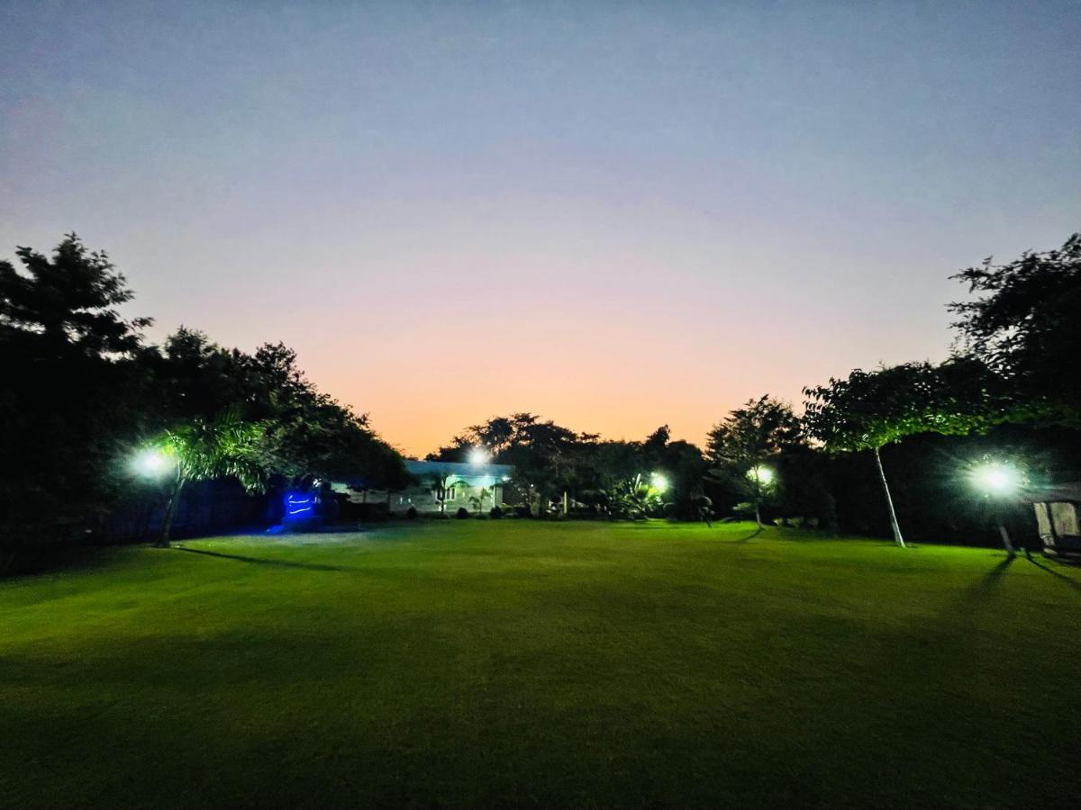 Anantam Aravali Villa Gurgaon Eksteriør billede