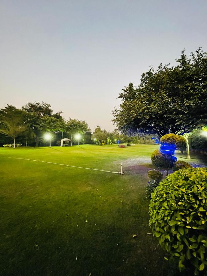 Anantam Aravali Villa Gurgaon Eksteriør billede