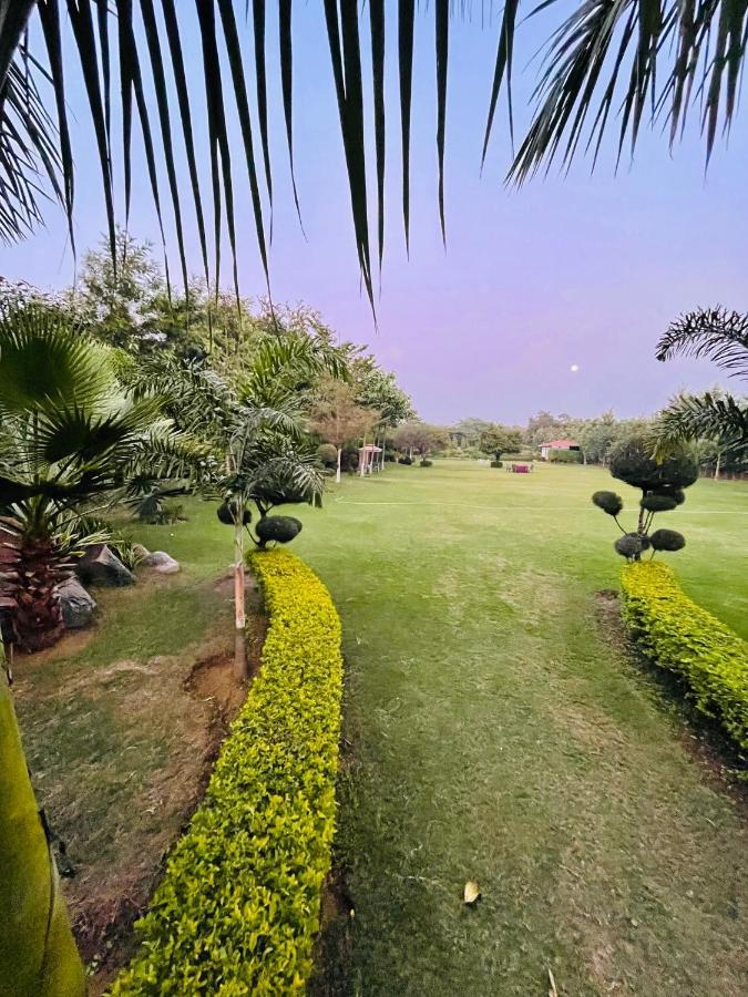 Anantam Aravali Villa Gurgaon Eksteriør billede